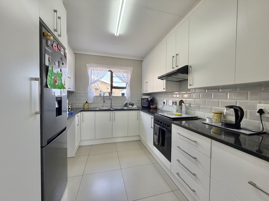 3 Bedroom Property for Sale in Jeffreys Bay Central Eastern Cape